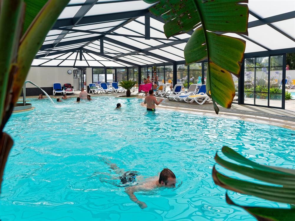 ©Camping la touesse-DINARD-piscine intérieure