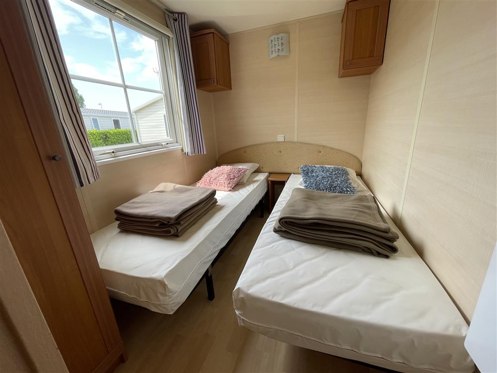 ©Camping la touesse-Saint-Lunaire-A louer mobile home 2 chambres avec four camping en Bretagne