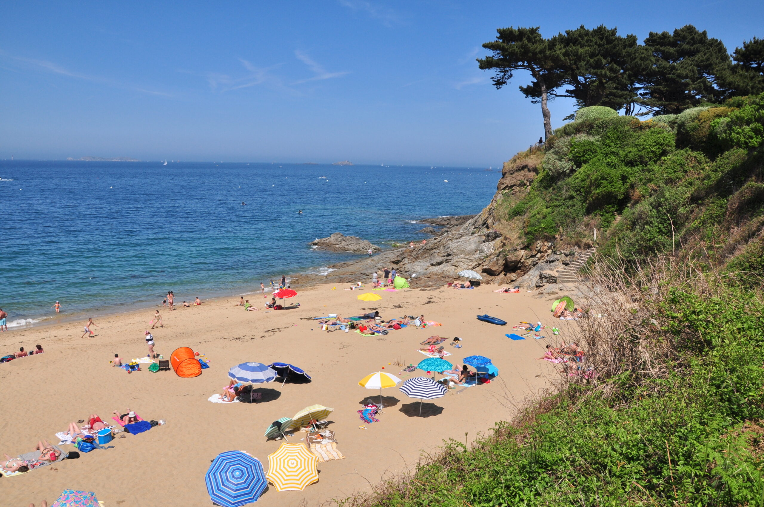 plage camping saint-malo